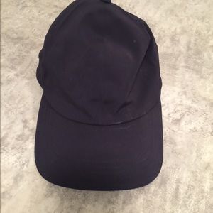 Lululemon baller hat
